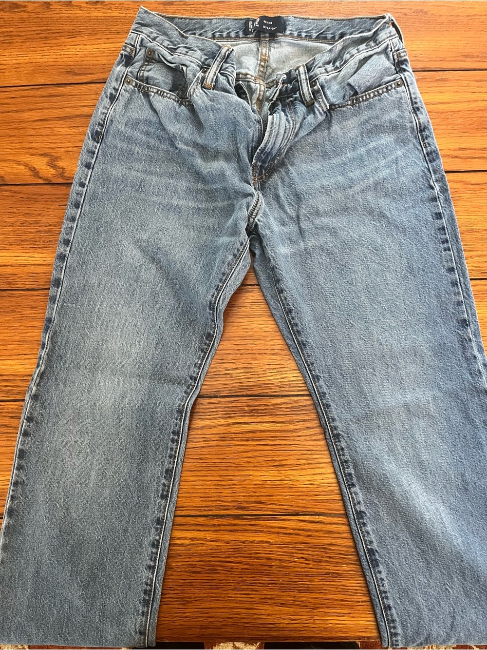 GAP Men's Straight Jeans in Faded Blue Denim